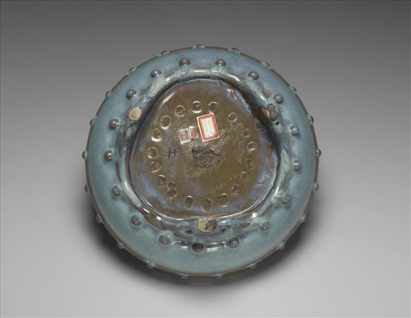 鈞窯 月白釉鼓釘洗