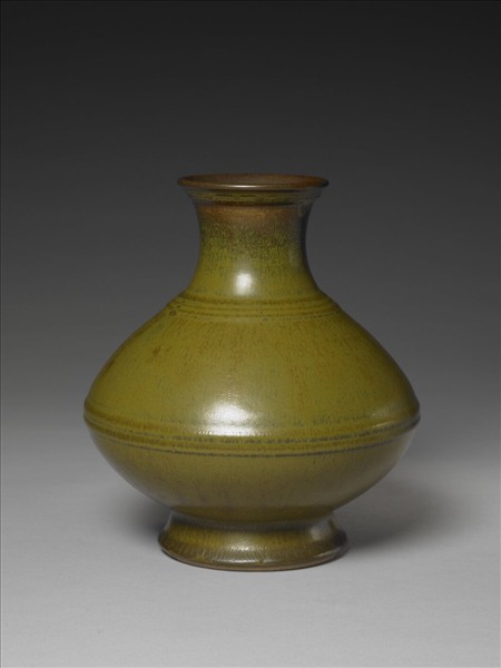 茶葉末釉弦紋瓶