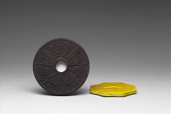 雕刻木蓋附沈初楷書〈心鏡賦〉