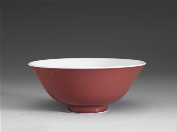 霽紅釉碗