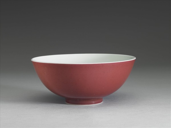 霽紅釉碗