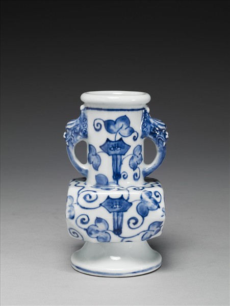 青花牽牛花紋折方瓶