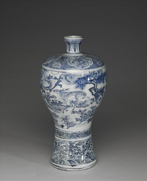 青花雙鹿海馬紋梅瓶