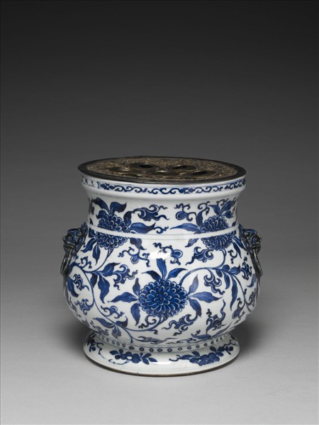 青花鋪首銜環花囊