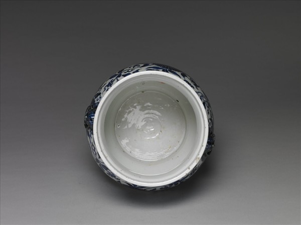 青花鋪首銜環花囊