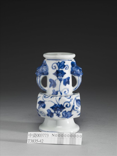 青花牽牛花紋折方瓶