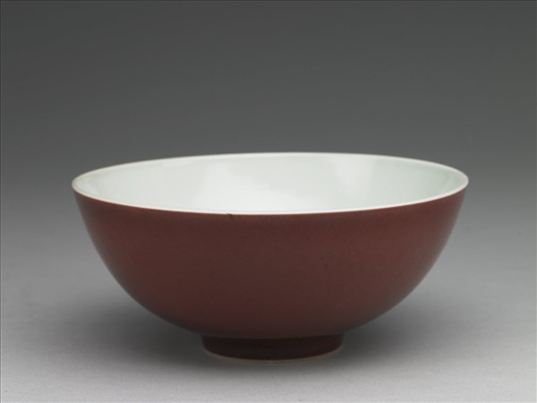 霽紅釉碗