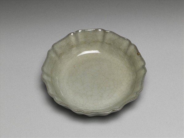 官窯 青瓷稜花式洗