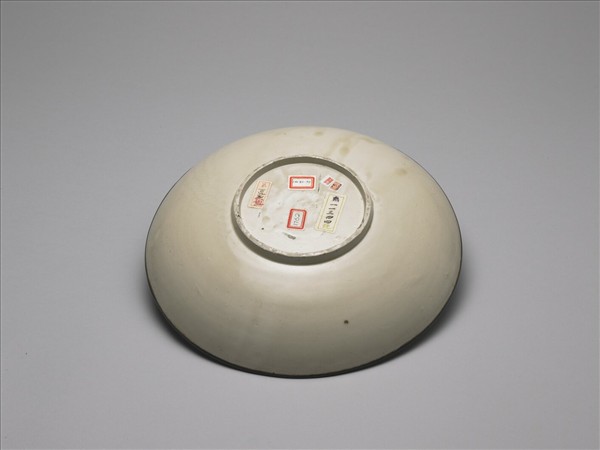 定窯 白瓷印花花卉紋盤