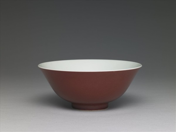 紅釉碗