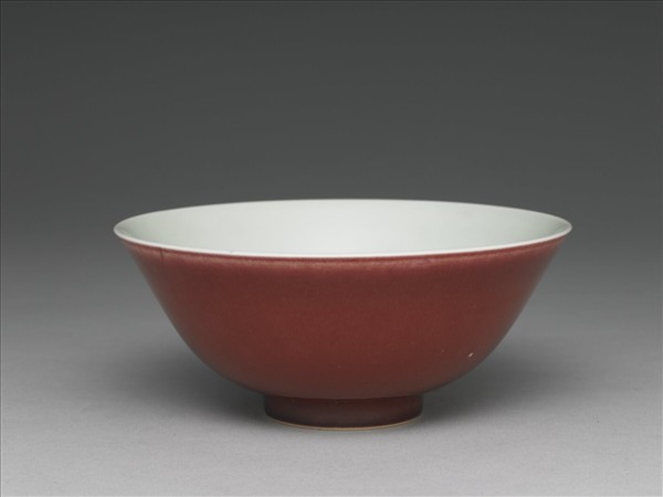 紅釉碗