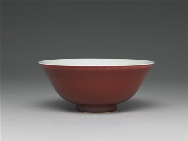 紅釉碗