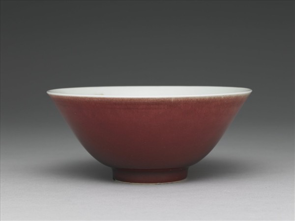 紅釉碗