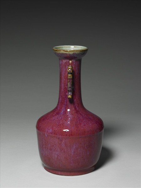 霽紅釉獸耳瓶