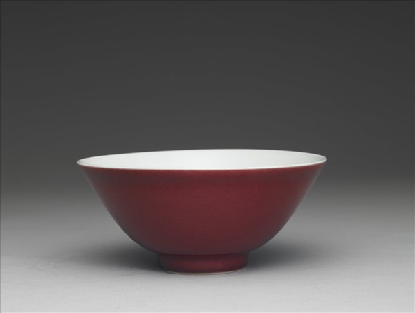 紅釉碗