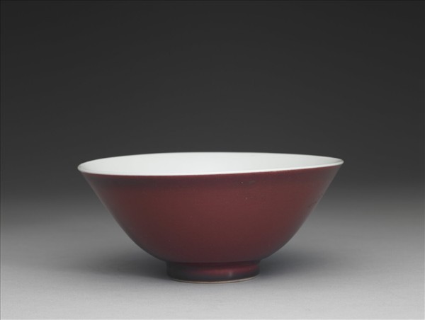 紅釉碗