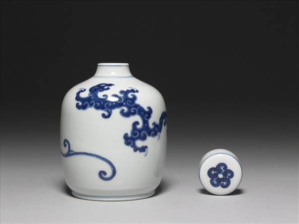 青花龍紋蓋罐