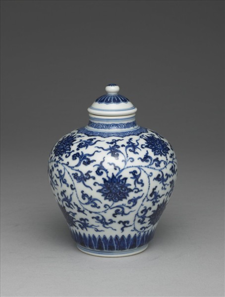 青花番蓮紋蓋罐