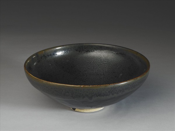 油滴黑釉碗