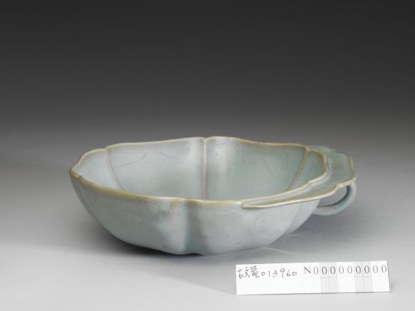 鈞窯 天青釉葵花式單把杯