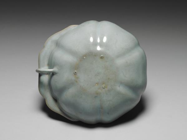 鈞窯 天青釉葵花式單把杯