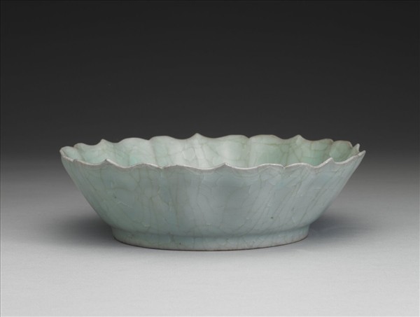 官窯 青瓷菱花式洗