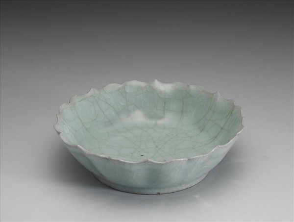 官窯 青瓷菱花式洗