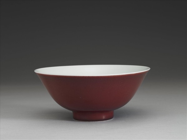 霽紅釉碗