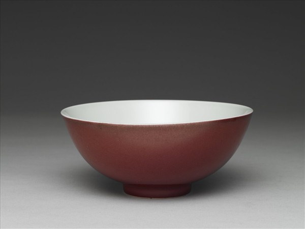 霽紅釉碗