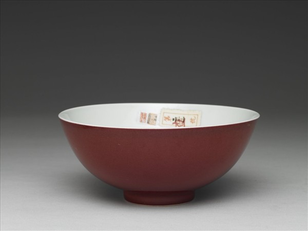 霽紅釉碗