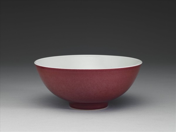 霽紅釉碗