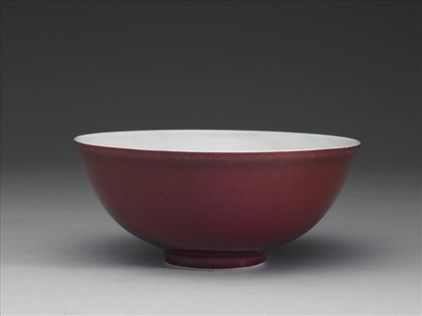 霽紅釉碗