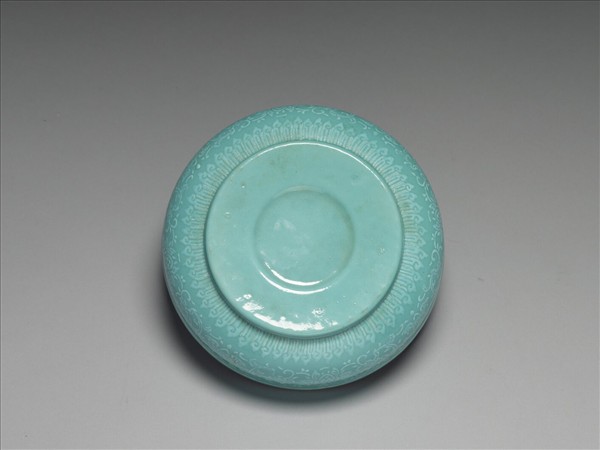 天青釉花卉紋碗