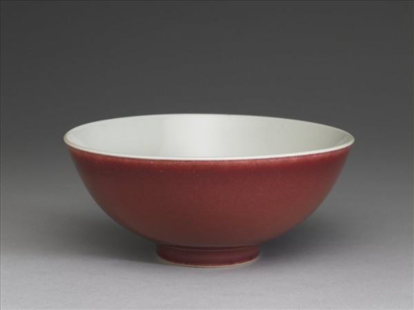 霽紅釉碗