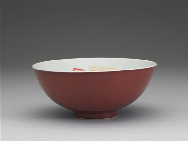 霽紅釉碗