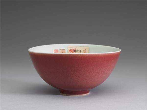 霽紅釉碗