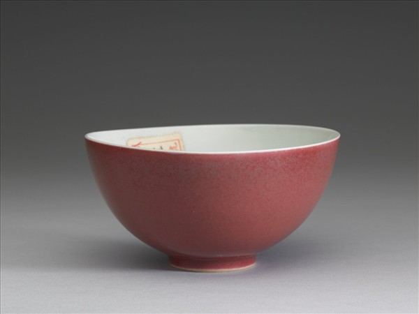 霽紅釉碗
