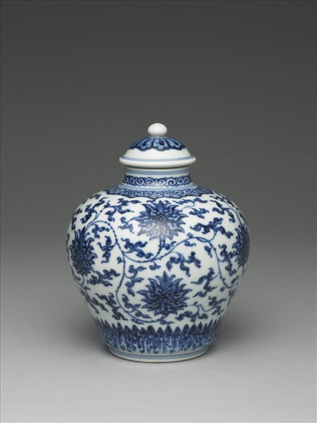 青花菊花紋蓋罐