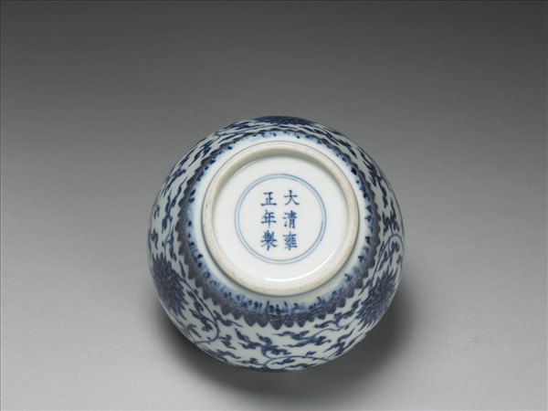 青花菊花紋蓋罐