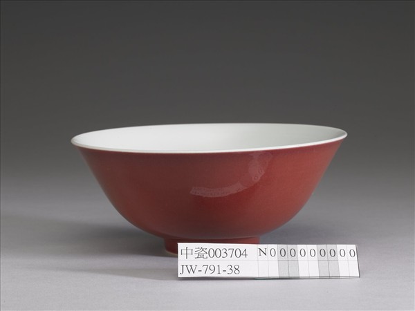 霽紅釉碗
