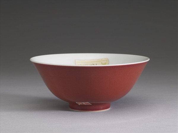 霽紅釉碗