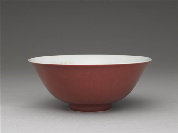 霽紅釉碗
