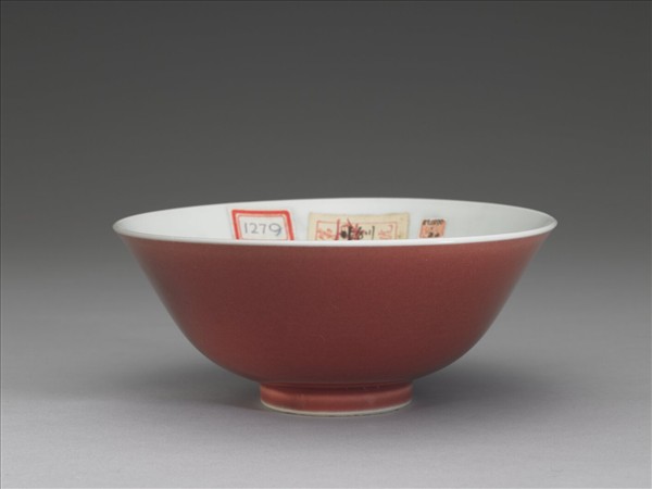 霽紅釉碗