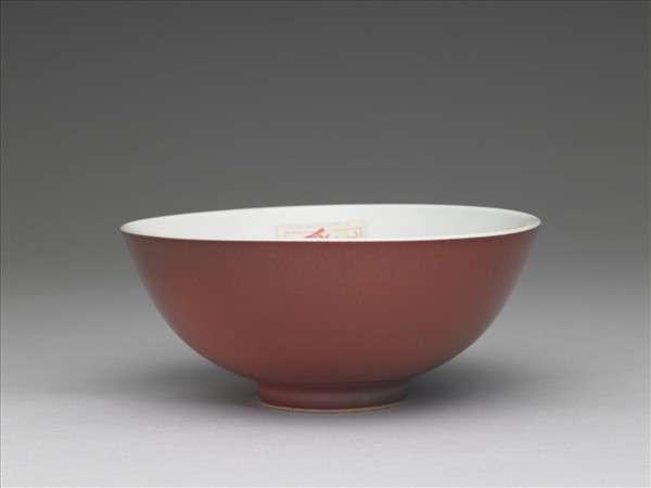 霽紅釉碗