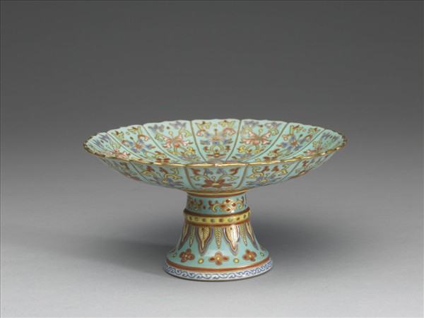 洋彩番蓮紋高足盤