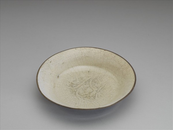 吉州窯 白瓷折枝花卉紋盤