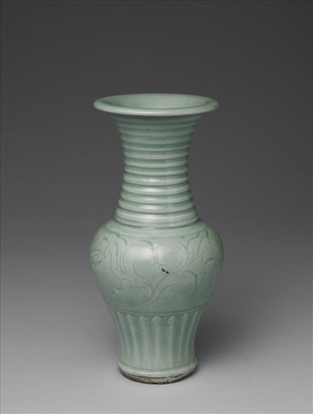 龍泉窯 青瓷弦紋瓶