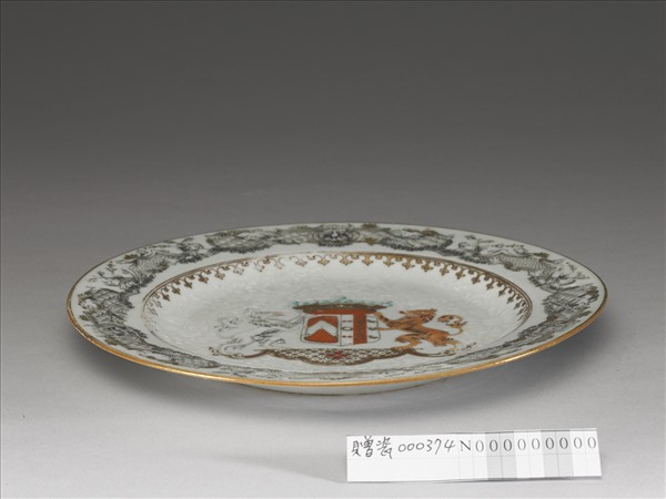 粉彩描金雙獅紋盤