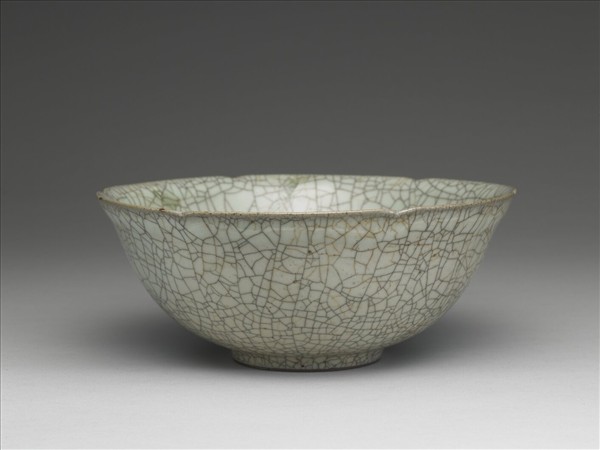 哥窯 青瓷葵口碗