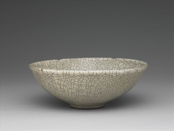 哥窯 青瓷葵口碗